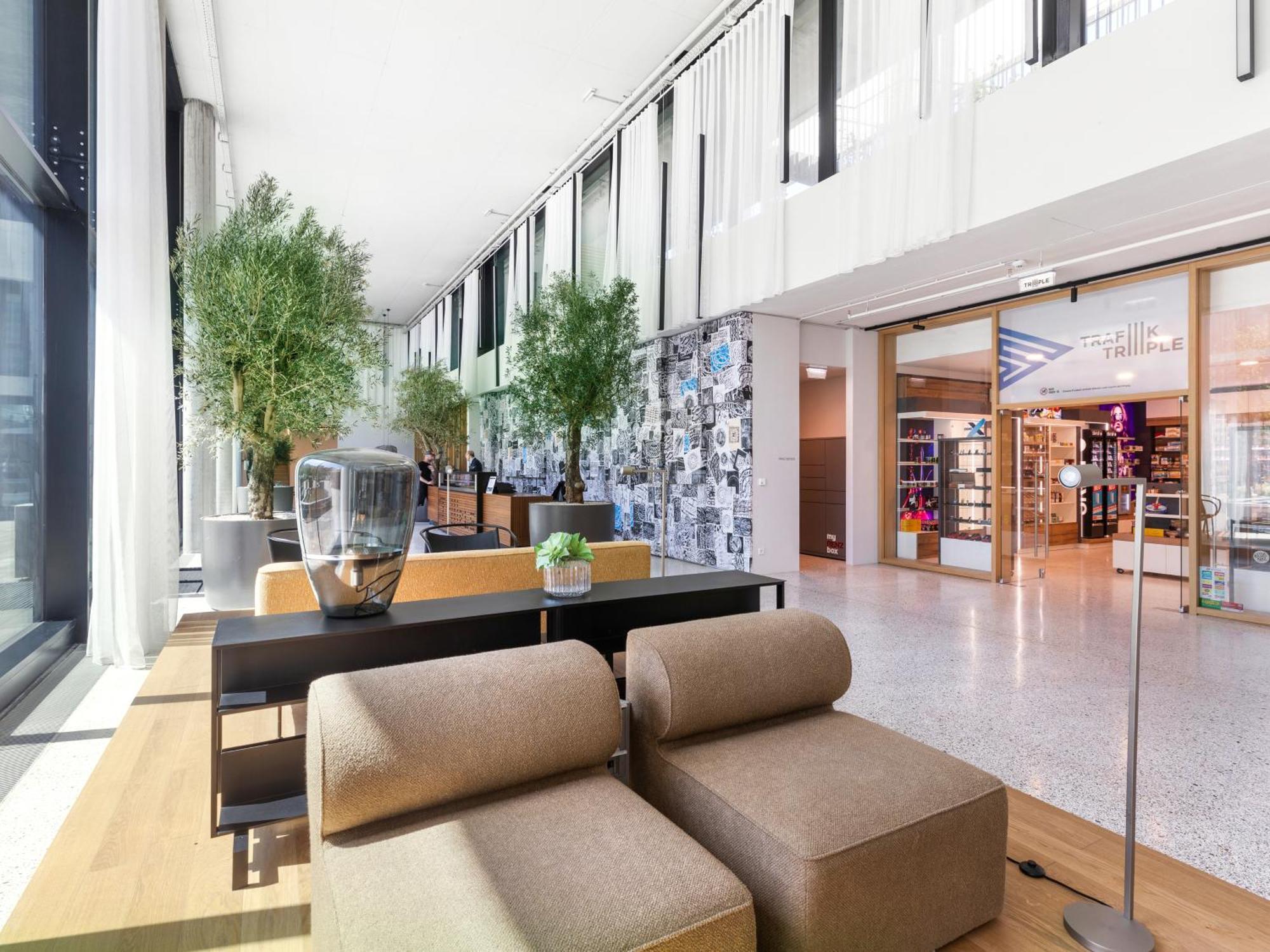 Sky9 Apartments District 3 Виена Екстериор снимка